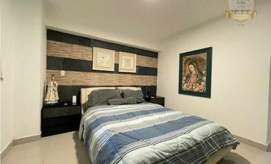 VENTA DE OPORTUNIDAD, APTO CON JARDN EN ALTAMIRA GARDENS (MC)