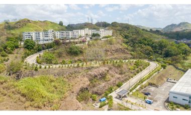 VENTA DE OPORTUNIDAD, APTO CON JARDN EN ALTAMIRA GARDENS (MC)