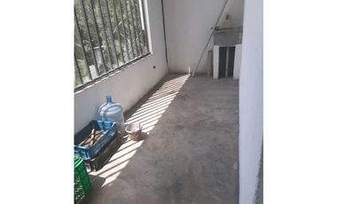 ALQUILO LOCAL EN PLAZA WEST EN ARRAIJAN NUEVO ARRAIJAN 200MTS