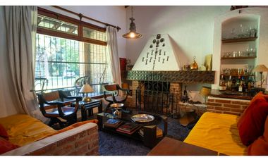 Casa Quinta Con Piscina Y Gran Parque En Luján Lote De 1.958 M²- Lujan