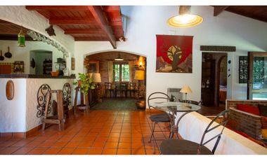 Casa Quinta Con Piscina Y Gran Parque En Luján Lote De 1.958 M²- Lujan