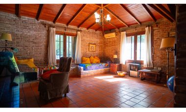 Casa Quinta Con Piscina Y Gran Parque En Luján Lote De 1.958 M²- Lujan