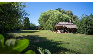 Casa Quinta Con Piscina Y Gran Parque En Luján Lote De 1.958 M²- Lujan