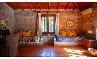 Casa Quinta Con Piscina Y Gran Parque En Luján Lote De 1.958 M²- Lujan