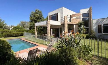 Casa en venta  en COLINA