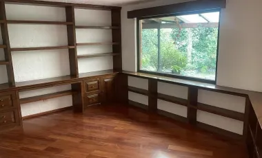 Casa en venta en San Bernabé Ocotepec, La Magdalena Contreras, Ciudad de México