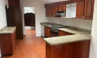 Casa en venta en San Bernabé Ocotepec, La Magdalena Contreras, Ciudad de México