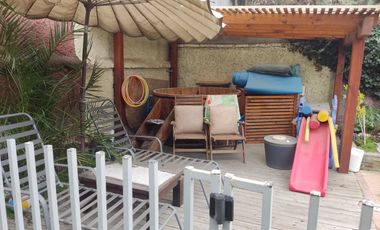 600 m² terreno | Casa aislada 225 m² | Piscina temperada | 4 estacionamientos | Macul