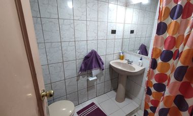 600 m² terreno | Casa aislada 225 m² | Piscina temperada | 4 estacionamientos | Macul