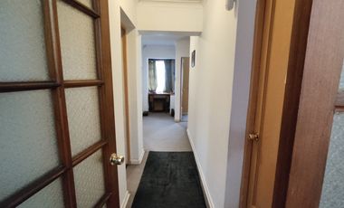600 m² terreno | Casa aislada 225 m² | Piscina temperada | 4 estacionamientos | Macul