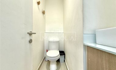 Local Comercial en Arriendo en ESPECTACULAR OFICINA ESTETICA Y ODONTOLOGICA COMPLETAMENTE AMOBLADA EN CAMINO EL ALBA