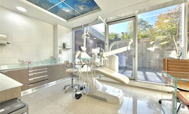 Local Comercial en Arriendo en ESPECTACULAR OFICINA ESTETICA Y ODONTOLOGICA COMPLETAMENTE AMOBLADA EN CAMINO EL ALBA
