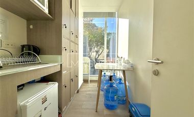 Local Comercial en Arriendo en ESPECTACULAR OFICINA ESTETICA Y ODONTOLOGICA COMPLETAMENTE AMOBLADA EN CAMINO EL ALBA