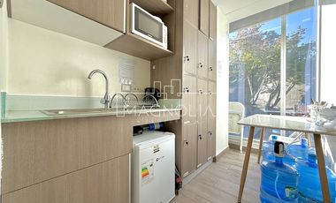 Local Comercial en Arriendo en ESPECTACULAR OFICINA ESTETICA Y ODONTOLOGICA COMPLETAMENTE AMOBLADA EN CAMINO EL ALBA