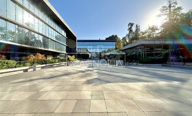 Local Comercial en Arriendo en ESPECTACULAR OFICINA ESTETICA Y ODONTOLOGICA COMPLETAMENTE AMOBLADA EN CAMINO EL ALBA