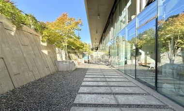 Local Comercial en Arriendo en ESPECTACULAR OFICINA ESTETICA Y ODONTOLOGICA COMPLETAMENTE AMOBLADA EN CAMINO EL ALBA