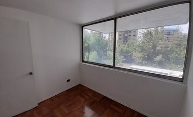 Amplio y conectado en Providencia OFICINA