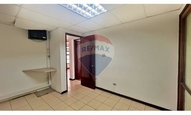 GRAN UBICACION  METRO MANQUEHUE ,6 oficinas,