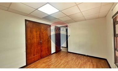 GRAN UBICACION  METRO MANQUEHUE ,6 oficinas,