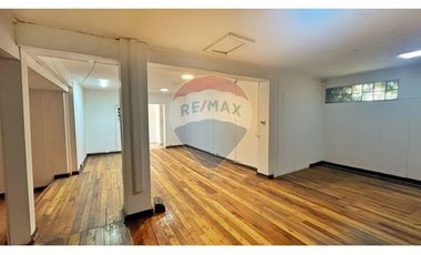 GRAN UBICACION  METRO MANQUEHUE ,6 oficinas,