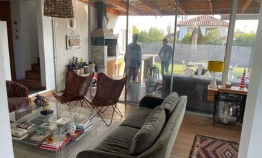 CASA 3 DORM + SERVICIO + PISCINA + QUINCHO PIEDRA ROJA