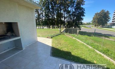 ALQUILER Departamento un dormitorio con jardín en Nordelta