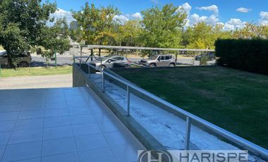 ALQUILER Departamento un dormitorio con jardín en Nordelta