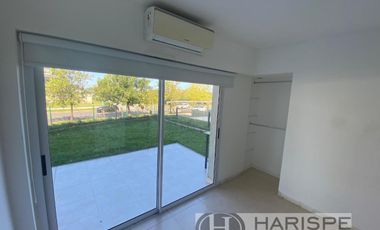 ALQUILER Departamento un dormitorio con jardín en Nordelta