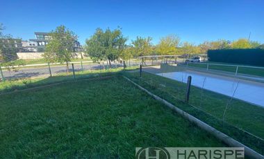 ALQUILER Departamento un dormitorio con jardín en Nordelta