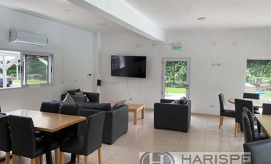 ALQUILER Departamento un dormitorio con jardín en Nordelta