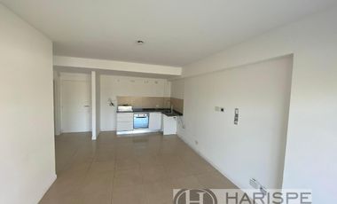 ALQUILER Departamento un dormitorio con jardín en Nordelta