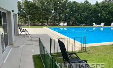 ALQUILER Departamento un dormitorio con jardín en Nordelta