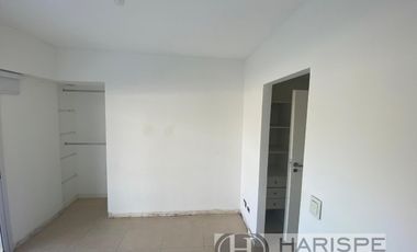 ALQUILER Departamento un dormitorio con jardín en Nordelta