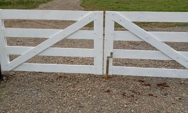 Parcela Rio Bueno orilla rio