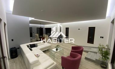 Casa en Venta en LOMAS DE ROMERAL