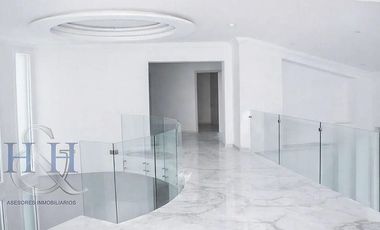 RENTA DE CASA NUEVA MODERNA EN PUERTA DE HIERRO