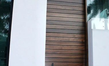 RENTA DE CASA NUEVA MODERNA EN PUERTA DE HIERRO