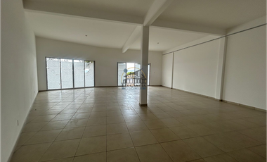 Local comercial renta Paseo Querétaro 21,000 UriMed EM