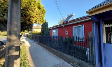 HERMOSA CASA EN AVENIDA PRINCIPAL