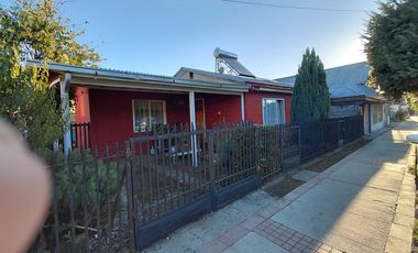 HERMOSA CASA EN AVENIDA PRINCIPAL