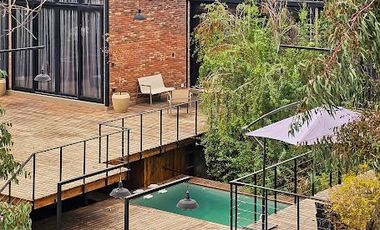 Arriendo AMOBLADO Hermosa Casa moderna en condominio