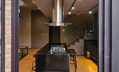 Arriendo AMOBLADO Hermosa Casa moderna en condominio