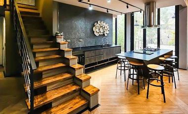 Arriendo AMOBLADO Hermosa Casa moderna en condominio