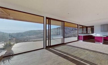 AARIENDO. Moderna casa en parcela, hermosas vistas