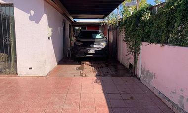 Venta de casa en Aquelarre 4d 2b 3e 1b, Sn Joaquin
