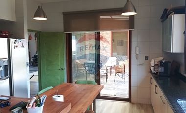 Casa sólida 5D 2B, quincho - CURACAVÍ