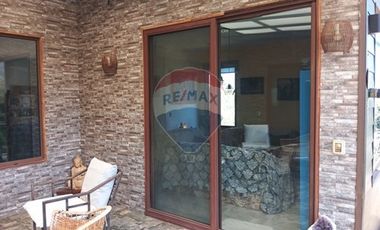 Casa sólida 5D 2B, quincho - CURACAVÍ