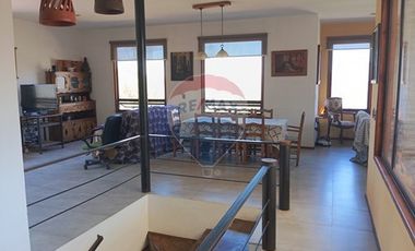 Casa sólida 5D 2B, quincho - CURACAVÍ