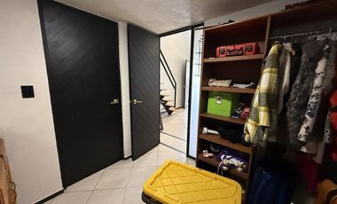 Casa remodelada con vigilancia 24/7 y espectacular vista