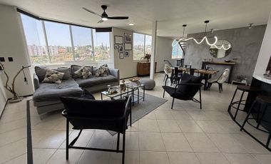 Casa remodelada con vigilancia 24/7 y espectacular vista